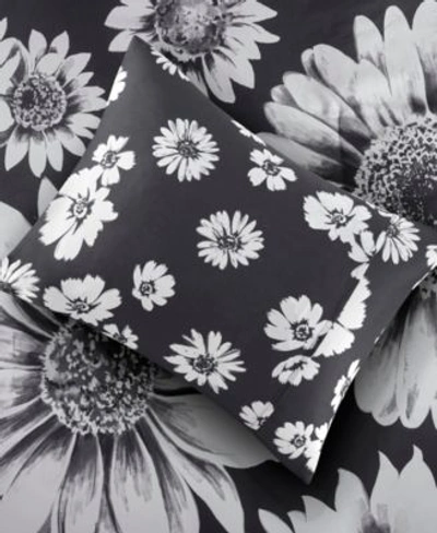 Intelligent Design Maude Floral Reversible Comforter Sets In Black,white