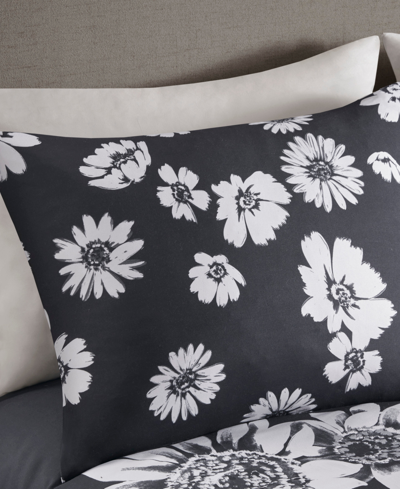 Shop Intelligent Design Closeout!  Maude Floral Reversible 2 Piece Comforter Set, Twin/twin Xl In Black,white