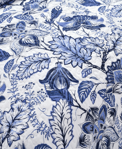 Shop Lush Decor Cynthia Jacobean Floral 3-piece Quilt Set, Full/queen In Blue