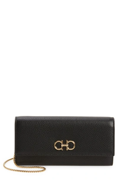 Shop Ferragamo Gancini Soft Wallet On Chain In Nero