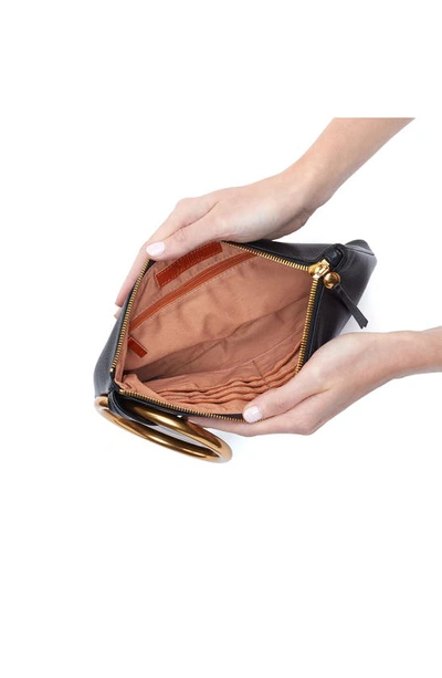 Hobo Sheila Leather Ring Clutch In Black