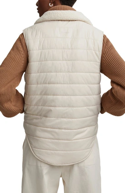 Varley Ellis Reversible Faux Shearling Lined Puffer Vest In Sandshell