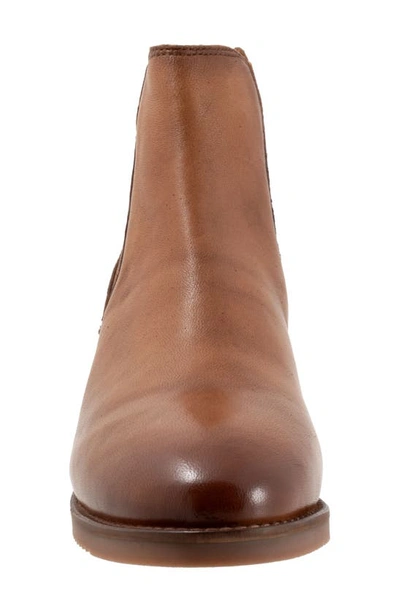 Softwalk Rana Chelsea Boot In Luggage