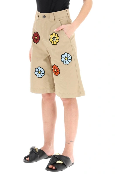Shop Moncler Genius Moncler X Jwanderson Cotton Shorts With Macrame Flowers In Beige