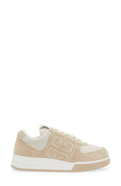 Givenchy G4 Low Top Sneaker In Beigewhite