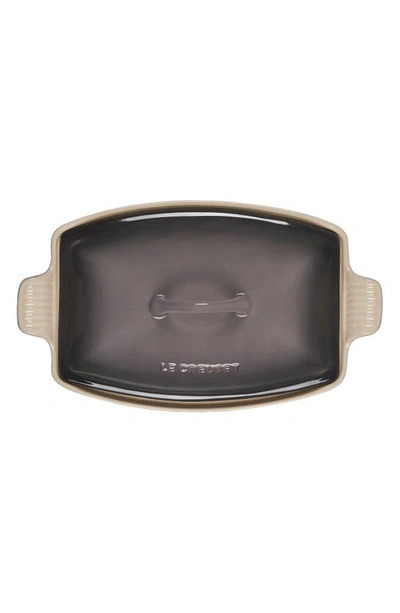 Le Creuset 4.5-quart Heritage Stoneware Deep Baker With Lid In Oyster