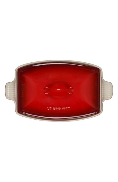 Le Creuset 4.5-quart Heritage Stoneware Deep Baker With Lid In Cerise