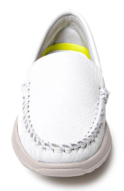Minnetonka Discover Deerskin Loafer In White
