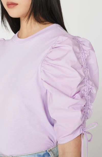 Shop Frame Ruched Sleeve T-shirt In Lilac