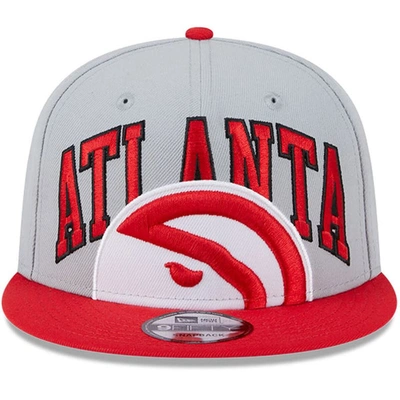 Shop New Era Gray/red Atlanta Hawks Tip-off Two-tone 9fifty Snapback Hat