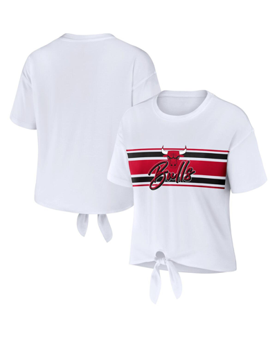 Shop Wear By Erin Andrews Women's  White Chicago Bulls Tie-front T-shirt