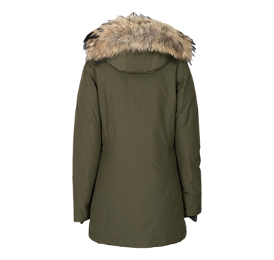 Woolrich Detachable Fur Collar Parka Coat In Verde