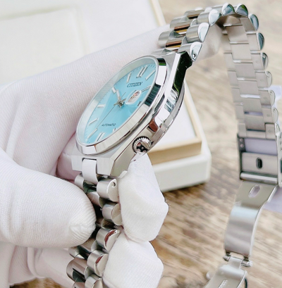 Pre-owned Citizen Tsuyosa Sapphire Crystal Automatic Nj0151-88m Turquoise Dial