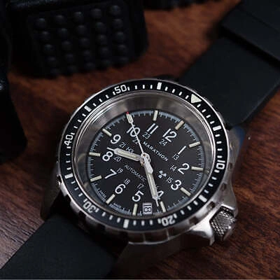 Pre-owned Marathon 36mm Medium Diver's Automatic (msar Auto) 316l Stainless Steel Wristwat