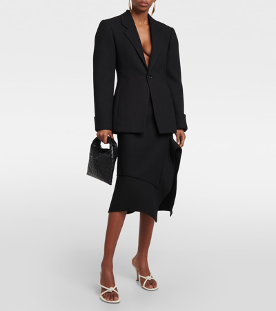 Bottega Veneta Large Leather Hop Shoulder Bag In Black