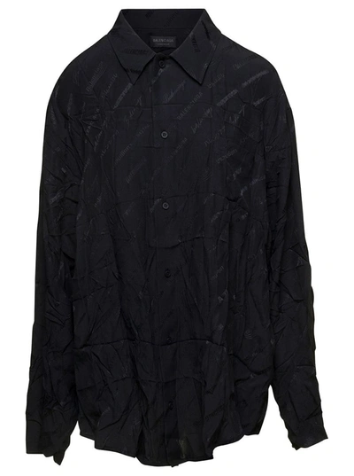 Shop Balenciaga 'logomania' Black Oversized Shirt With All-over Print And Crinkled Effect In Silk Woman