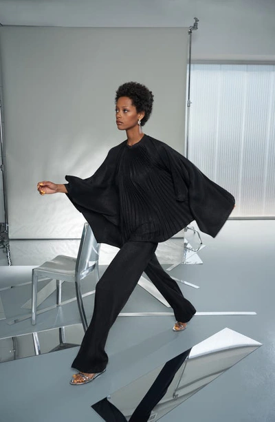 Ming Wang Shimmering Pleated Woven Top In Black/ Silver
