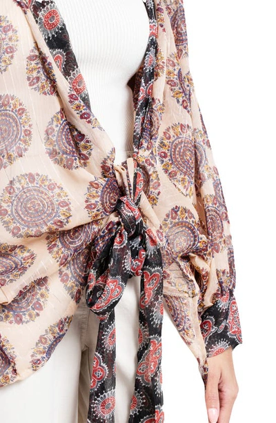 Saachi Medallion Print Topper In Black