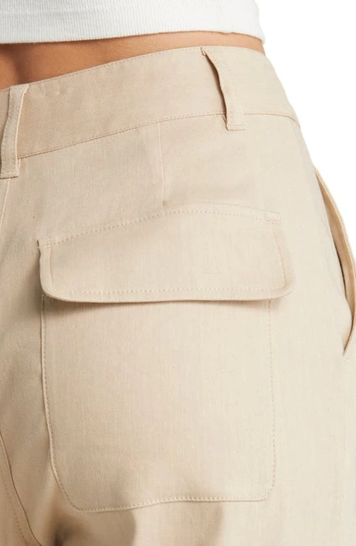 Frame Linen-blend Cargo Pants In Sand