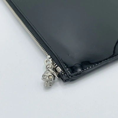 Alexander Mcqueen Women's Black Patent Leather Skull Charm Large Pouch In Black