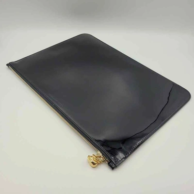 Alexander Mcqueen Women's Black Patent Leather Skull Charm Large Pouch In Black