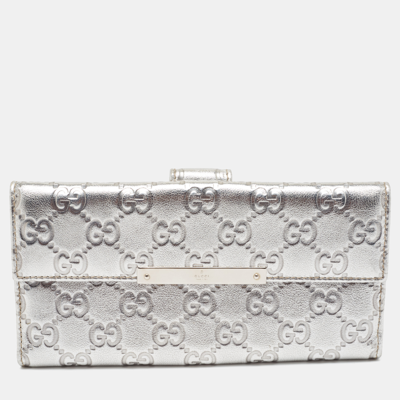 Pre-owned Gucci Ssima Leather Flap Continental Wallet In Silver