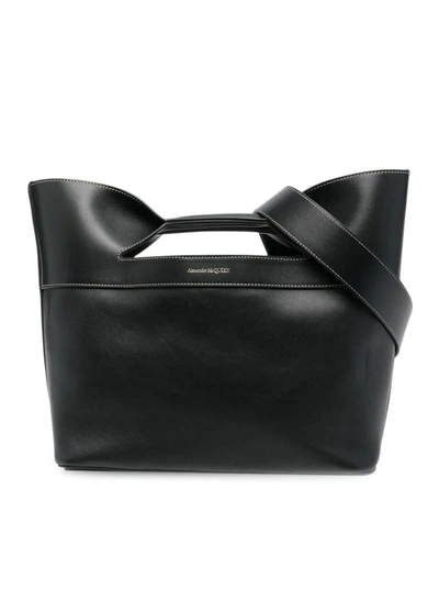 Shop Alexander Mcqueen Mcqueen Handbag In Black
