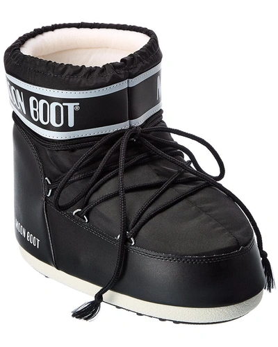 Shop Moon Boot Classic Icon Low Boot In Black