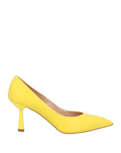 Shop Islo Isabella Lorusso Woman Pumps Yellow Size 5 Soft Leather