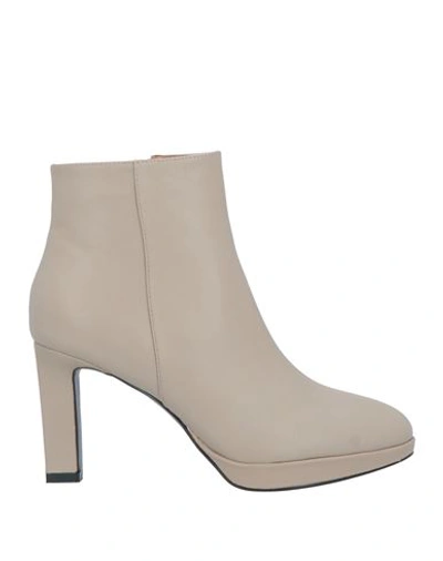 Shop Bibi Lou Woman Ankle Boots Beige Size 8 Soft Leather