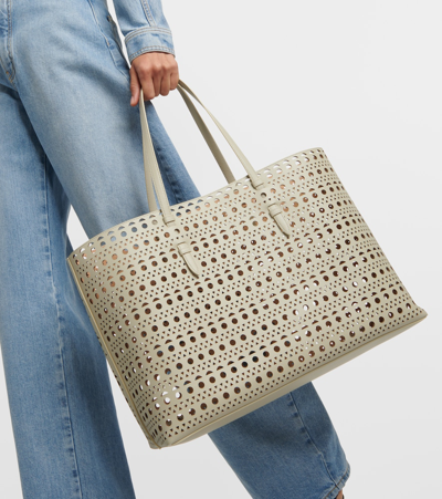 Alaïa Mina 44 Vienne Wave Leather Tote Bag In Grey