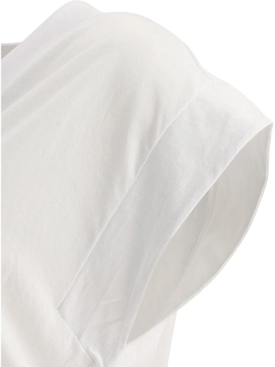 Shop Frame "le Mid Rise V" T-shirt In White