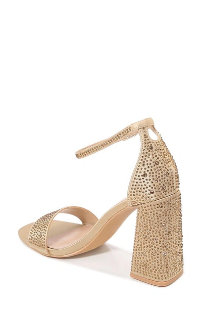 Berness Prairie Block Heel Sandal In Gold