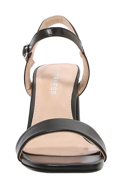 Berness Agatha Block Heel Sandal In Black