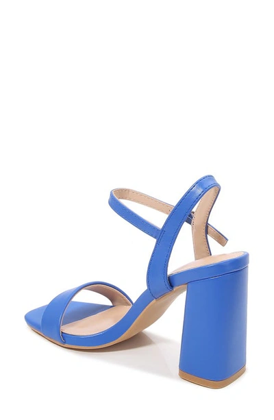 Berness Agatha Block Heel Sandal In Blue