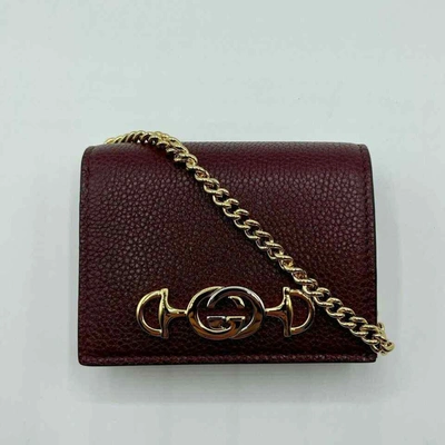 Gucci Women's Zumi Burgundy Leather Gold Chain Bi-fold Mini Wallet W/box In Burgendy
