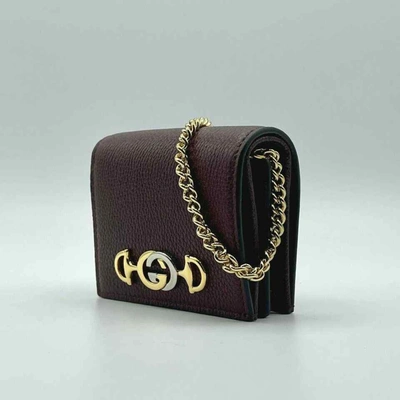 Gucci Women's Zumi Burgundy Leather Gold Chain Bi-fold Mini Wallet W/box In Burgendy