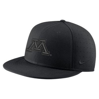 Shop Nike Minnesota Golden Gophers Triple Black Performance Fitted Hat