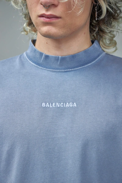 Shop Balenciaga Medium Fit T-shirt