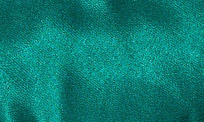 Astr Lura Halter Top In Green