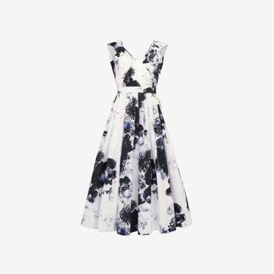 Shop Alexander Mcqueen Chiaroscuro Sleeveless Knot Dress In White/black/electric Blue