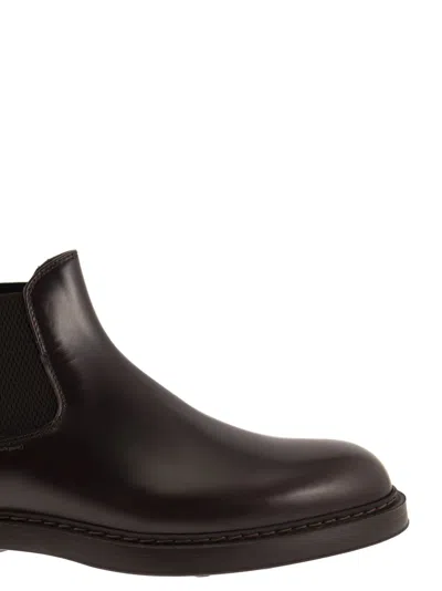 Doucal's Black Leather Ankle Boot