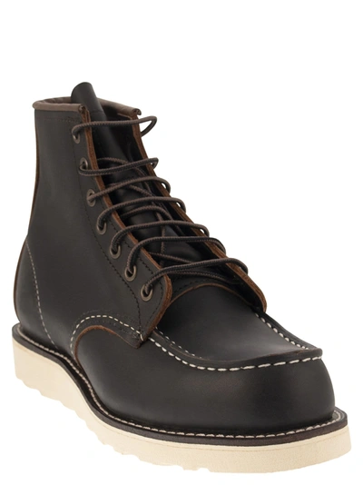 Red Wing Calf Leather Ankle Boots With Rounded Toe And Sturdy Sole