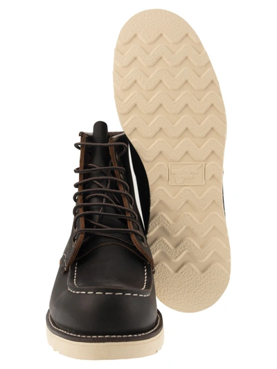 Red Wing Calf Leather Ankle Boots With Rounded Toe And Sturdy Sole