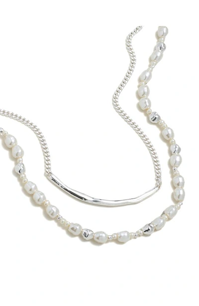 Shop Madewell Assorted Set Of 2 Cultured Freshwater Pearl & Chain Necklaces In Light Silver Ox