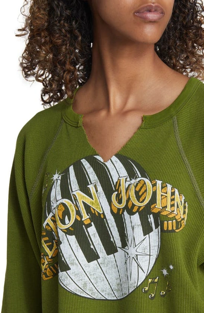 Shop Daydreamer Elton John 1980 World Tour Long Sleeve Thermal T-shirt In Green Heather