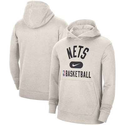 Shop Nike White Brooklyn Nets 2021-2022 Spotlight On Court Performance Practice Pullover Hoodie