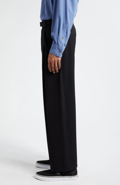 Shop Lemaire Easy Belted Pleated Pants In Black Bk999