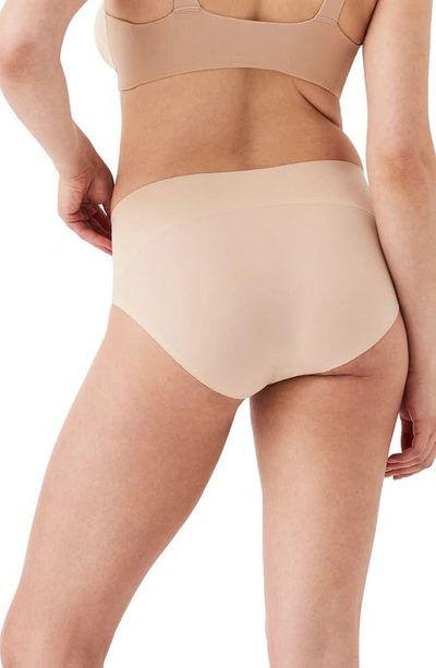 Spanx Undie-tectable Lace Hi-hipster Panties In Soft Nude