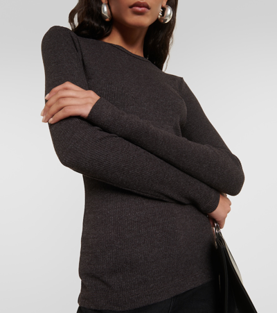 Agolde Delphi Ribbed Slim Long-sleeve Tee In Brown